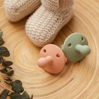 Baby Silicone Pacifier Clip - Sea Shell Shape Pacifier Chain & Dummy Nipple Holder with Storage Box