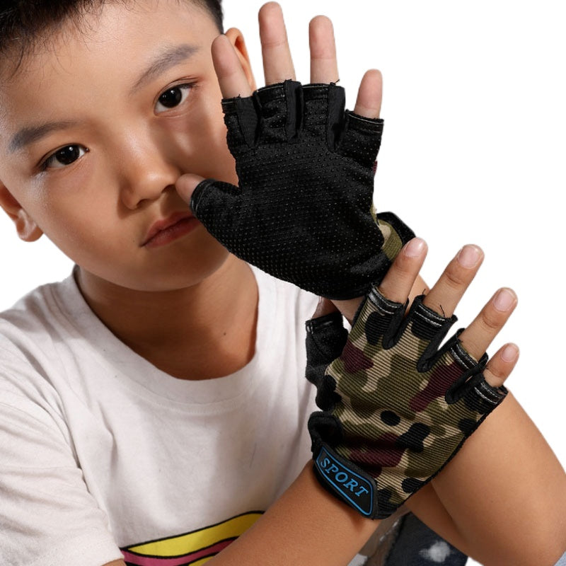 1 Pair Camo Sports Gloves for Kids - Half Finger Riding, Cycling, Running, and Outdoor Sports Gloves for Boys & Girls