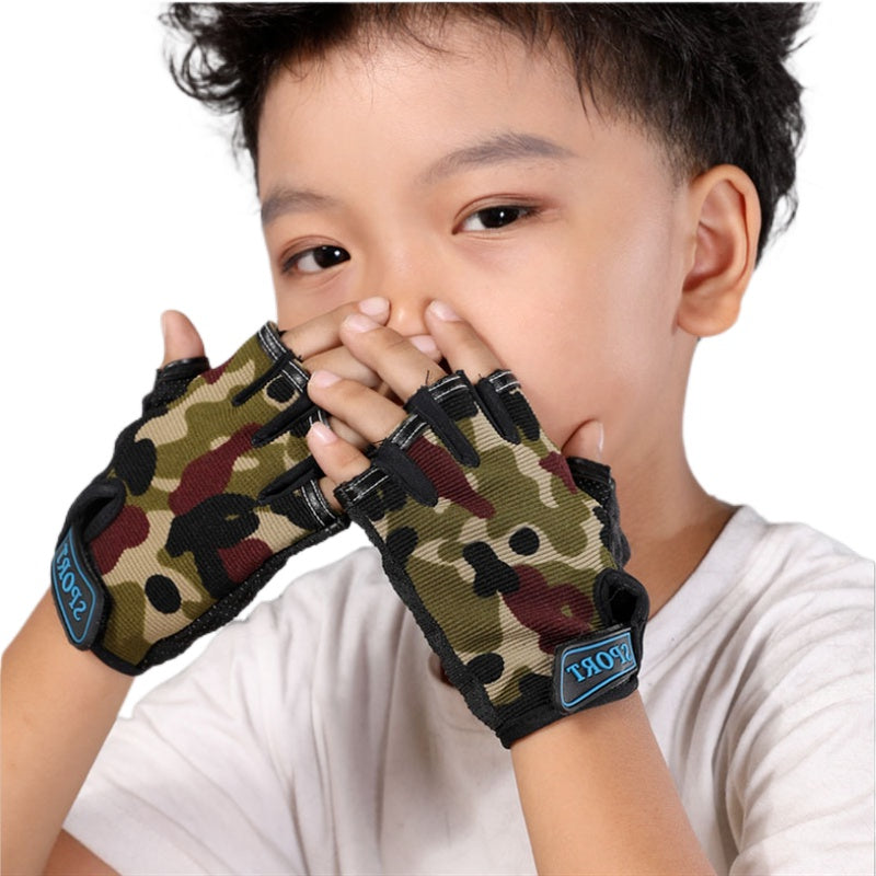 1 Pair Camo Sports Gloves for Kids - Half Finger Riding, Cycling, Running, and Outdoor Sports Gloves for Boys & Girls